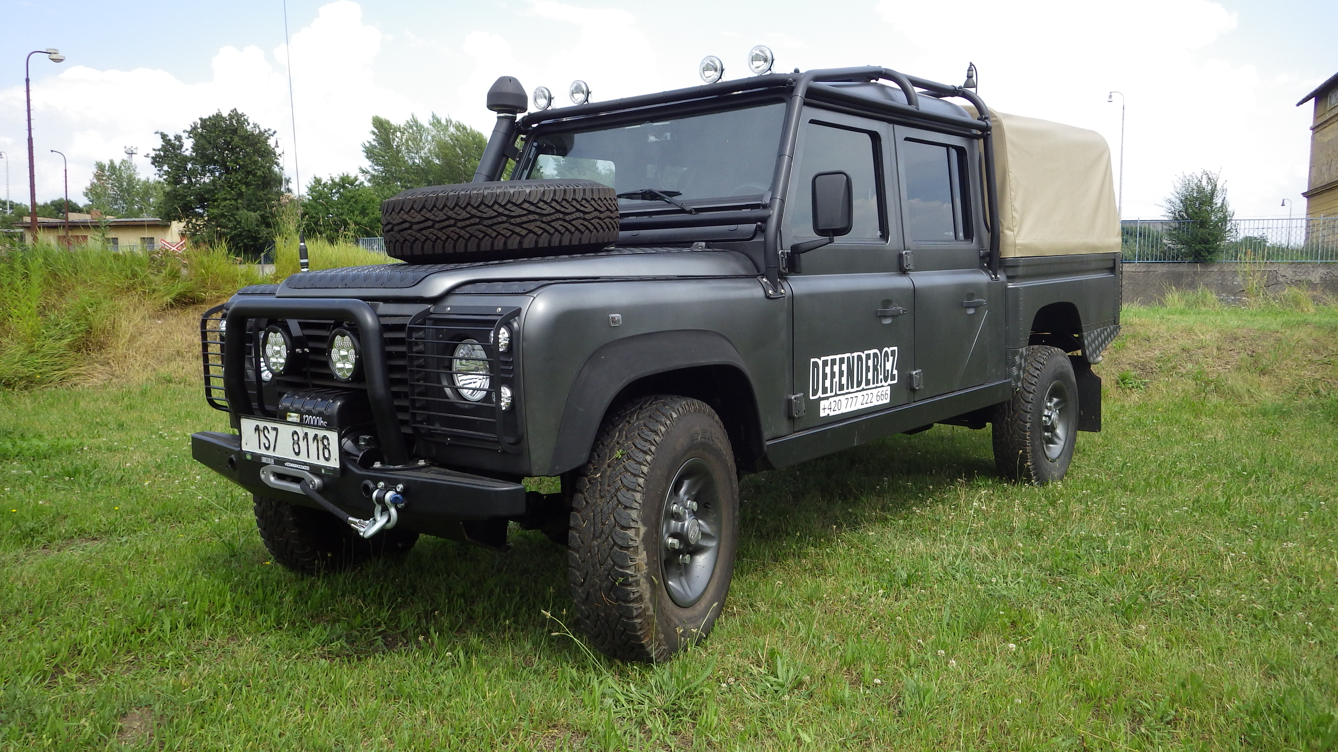 D90